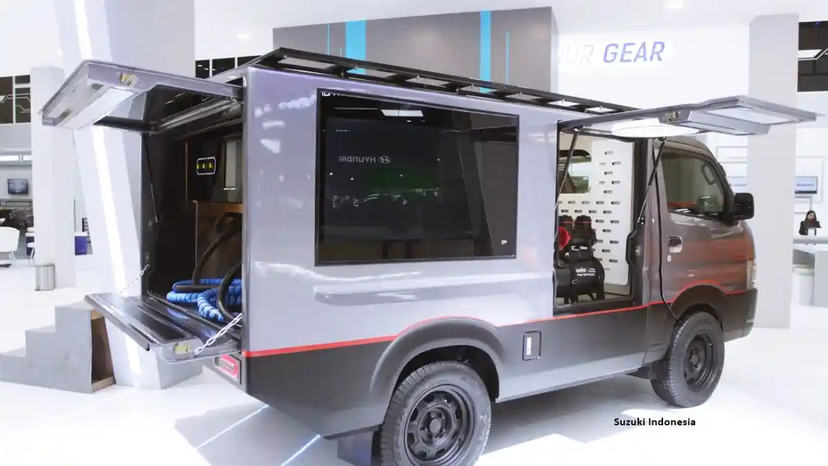 Foto - Ini Logo Baru Suzuki, Bakal Debut Di Japan Mobility Show 2025