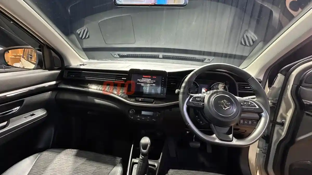 Foto - Ini Yang Bikin Varian Baru Suzuki XL7 Menarik