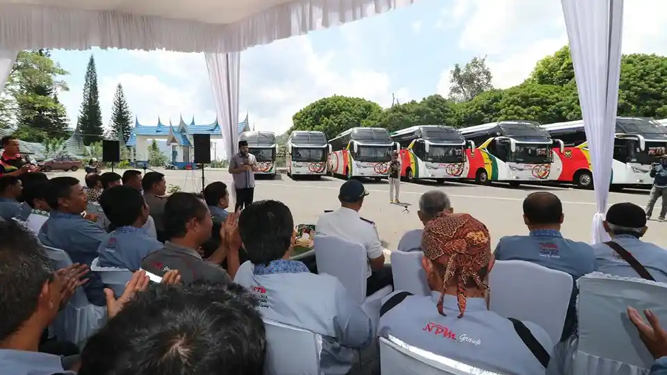 Bus - Mau Lihat Bus Baru NPM? Ada Event Silaturahminya Nih