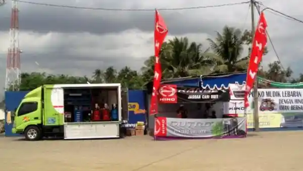 Foto - Hino Siapkan Bengkel Siaga untuk Bus Mudik di Jalur Mudik Sumatra dan Jawa