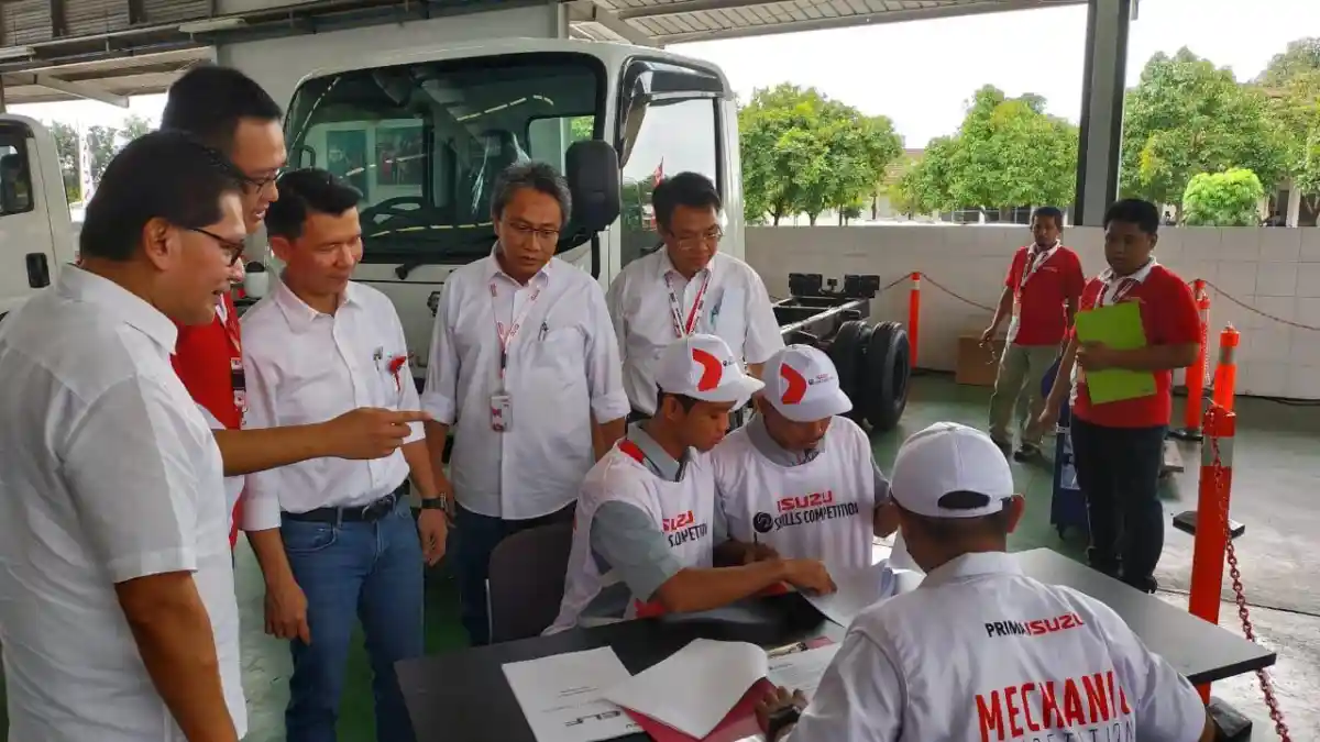 Berita - Libatkan 18 Dealer, Isuzu Kembali Gelar Kontes Nasional untuk Mekanik