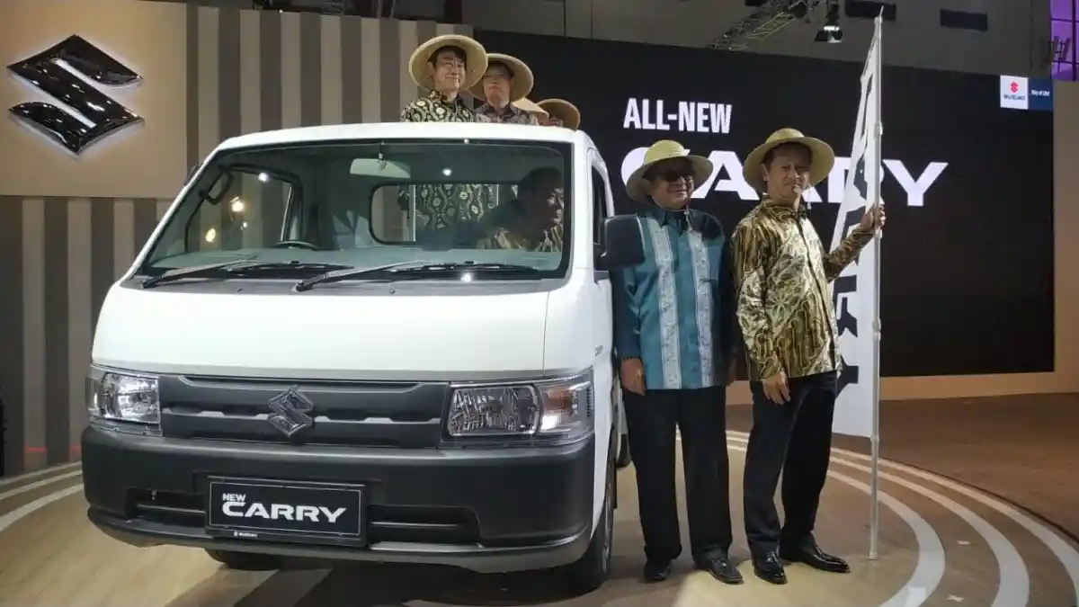 Foto - Suzuki Gelar World Premiere New Carry Pick Up