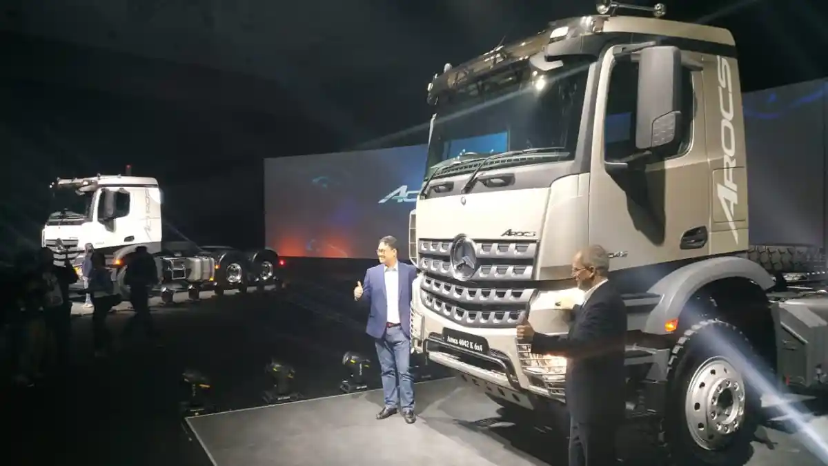 Foto - Mengenal Fitur EcoRoll Di Truk Mercedes-Benz Actros Dan Arocs Yang Bikin Irit Bahan Bakar