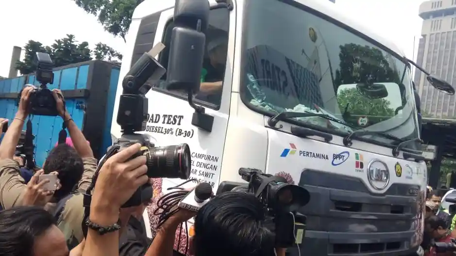 Berita - Pasar Belum Bergairah, Astra UD Trucks Hanya Patok Penjualan 2.200-an Unit Truk Tahun Ini