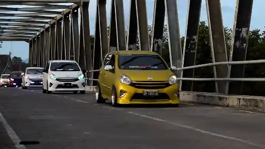 Foto - Toyota Agya Club Sebarkan Kampanye Anti Hoax di Lampung