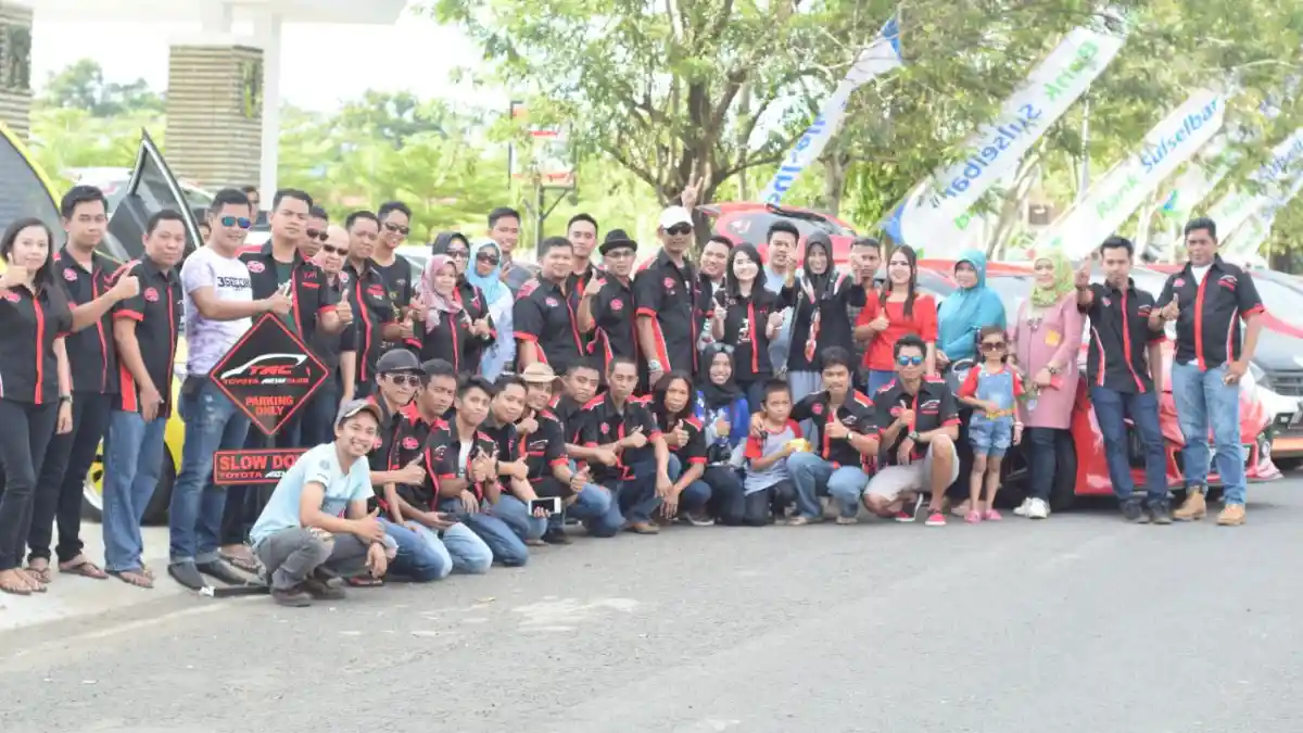Berita - Toyota Agya Club Sebarkan Kampanye Anti Hoax di Lampung