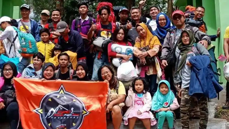 Foto - Unik! Toyota Agya Club Gelar Kemping Untuk Mengenal Alam