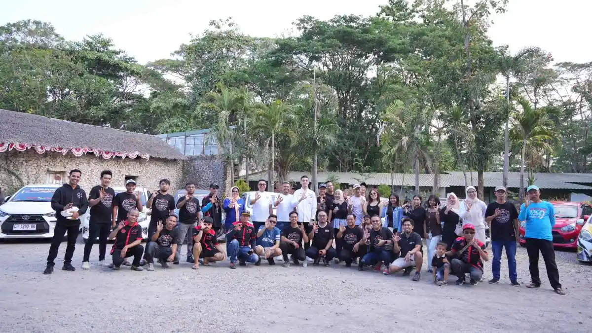 Foto - Jambore Pertama Pecinta Toyota Agya di Celebes Sukses Kumpulkan 200 Member dan 50 Agya