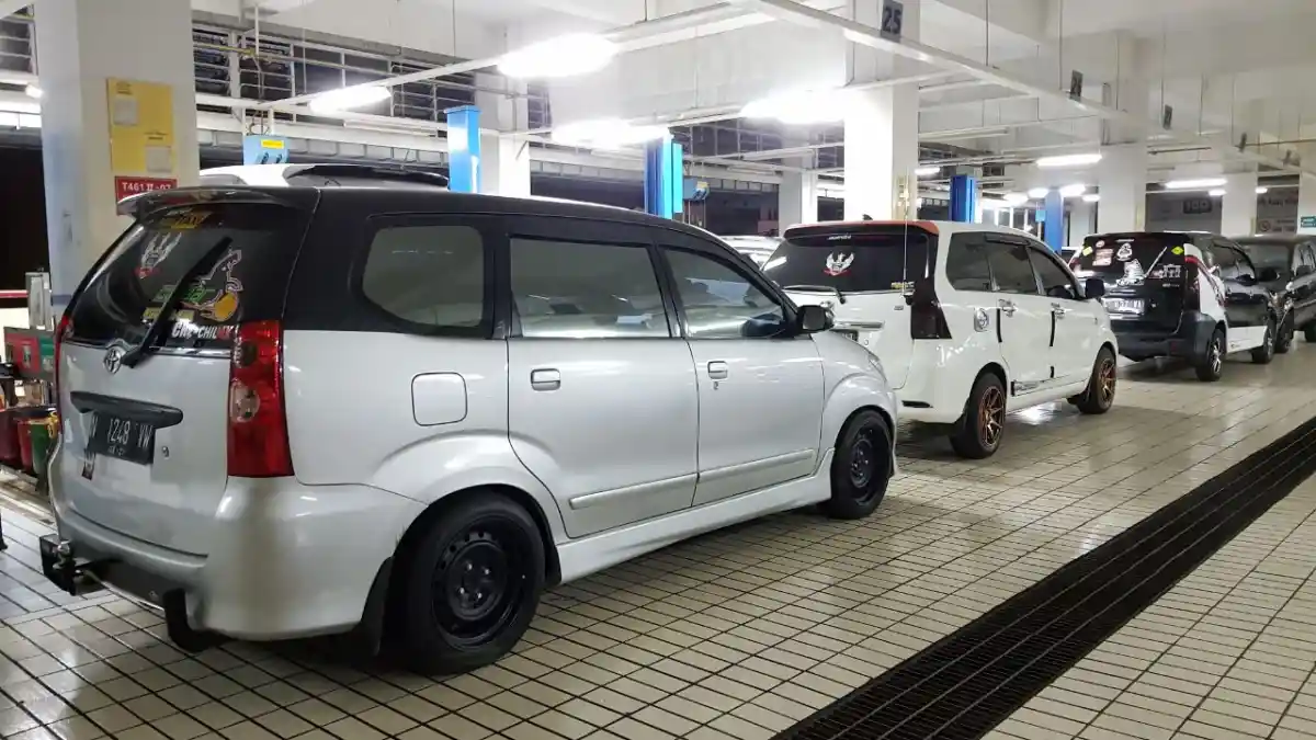 Berita - Komunitas Avanza di Surabaya Tekankan Pentingnya Kekompakan