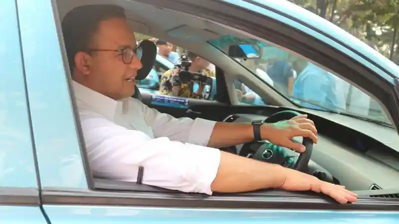 Foto - Cara Taksi Bluebird dukung Formula E Jakarta 2020