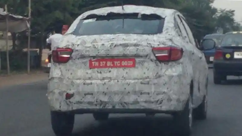 Foto - SPY SHOT: Tata Kite 5 Bermesin Diesel 