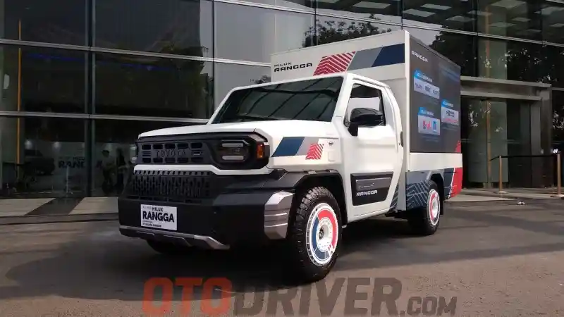 Foto - Kenapa Hilux Rangga Tidak Diproduksi Lokal?