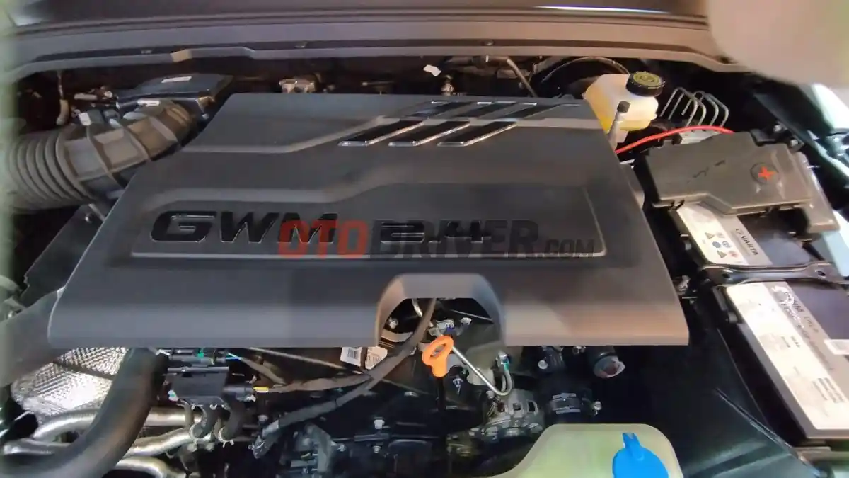 Foto - Garansi 1 Juta Kilometer Untuk Tank 300 Diesel