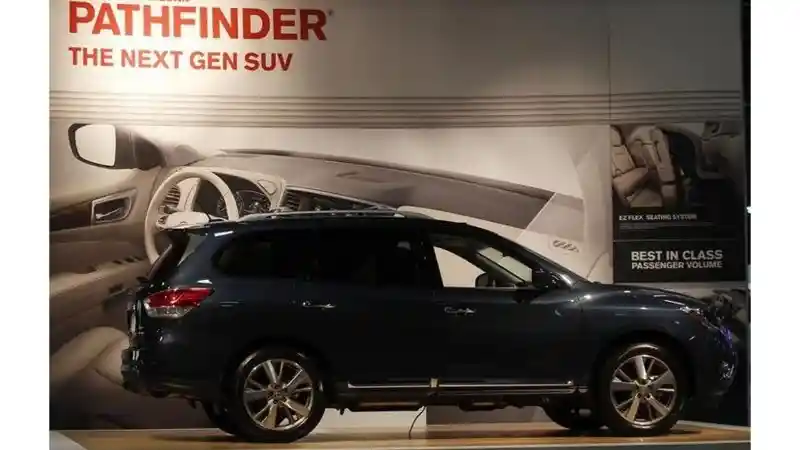 Foto - Masalah Kap Mesin, Nissan Recall 300.000 SUV