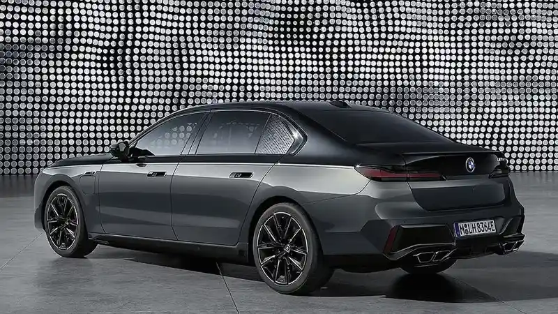 Foto - Cocok untuk Presiden, BMW Hadirkan Mobil Listrik Anti Peluru