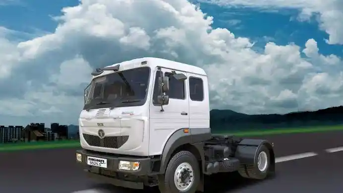 Truk - Terkuat di Kelasnya, Tata Signa Mampu Angkut Beban Hingga 55 Ton