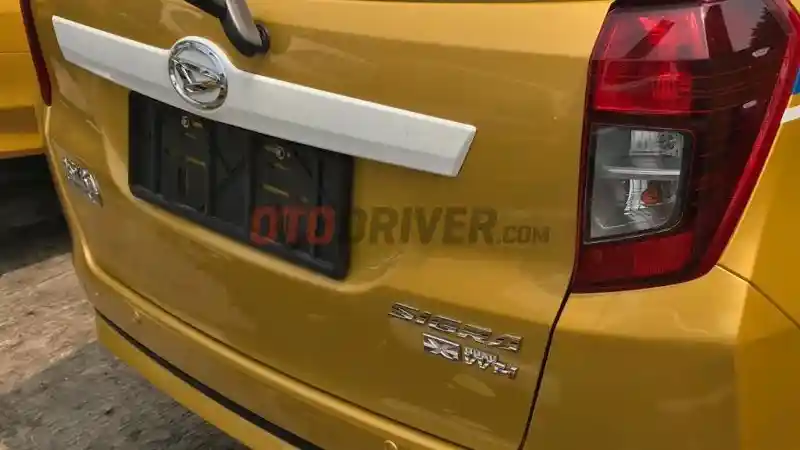 Foto - Ratusan Unit Sigra Tampak Siap Jadi Taksi