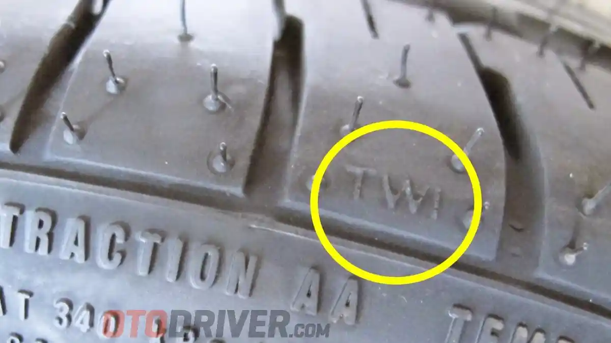 Foto - Awali Perjalanan Mudik Dengan Cek Kondisi Tapak Ban