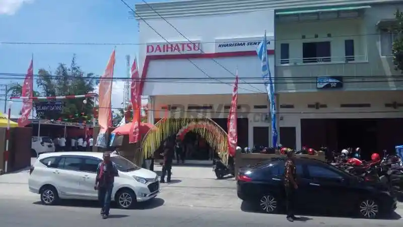 Berita - Satu-satunya Dealer Resmi Daihatsu di Ambon Mampu Jual 20 Unit per Bulan 