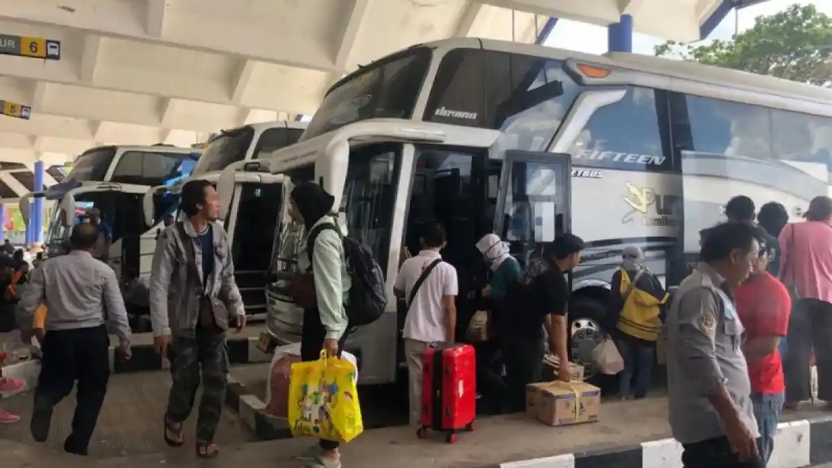 Foto - Terminal Mengwi: Terbesar Di Pulau Bali