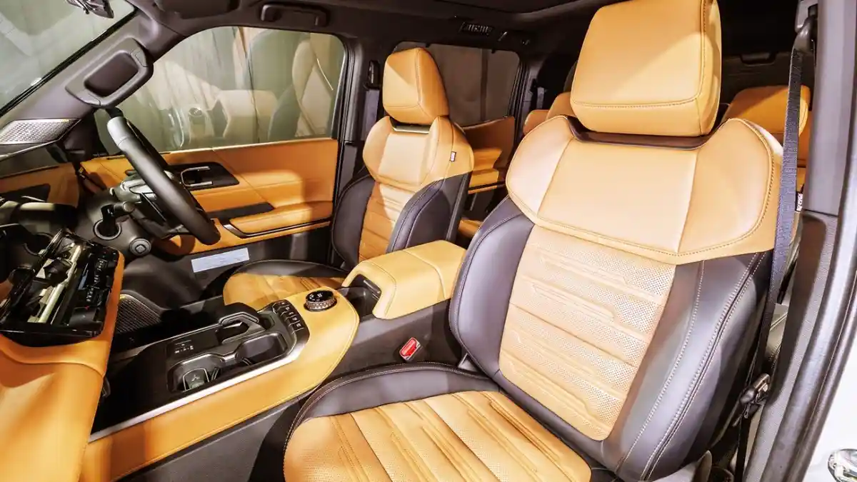 Foto - All New Pajero Resmi Muncul, Hasil Produksi Pabrik Mitsubishi Di Thailand