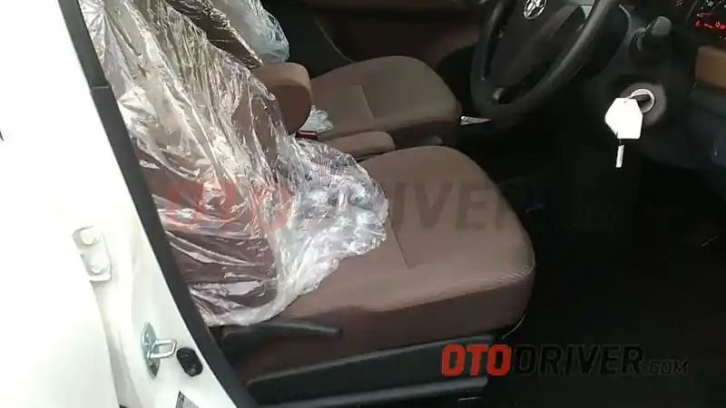 Foto - FIRST DRIVE: Toyota Calya 1.2E 2016