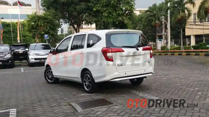 Foto - FIRST DRIVE: Toyota Calya 1.2E 2016