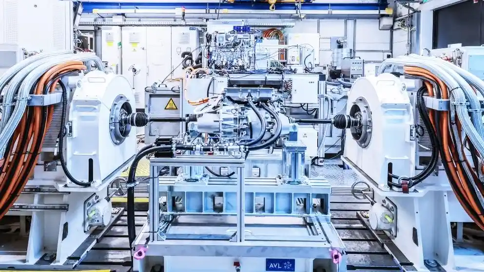 Foto - Strategi Masa Depan Porsche Diungkap Ke Publik, Porsche Tak Tertarik Dengan EV