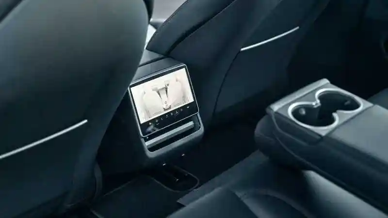 Foto - New Tesla Model 3 Highland Melenggang Di Indonesia. Lebih Canggih Dan Hanya Rp 50 Juta Lebih Mahal