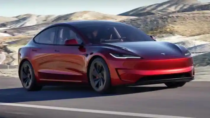 Mobil Listrik - Tesla Model 3 Varian Performance Resmi Dirilis, 0-100 Tidak Sampai 3 Detik