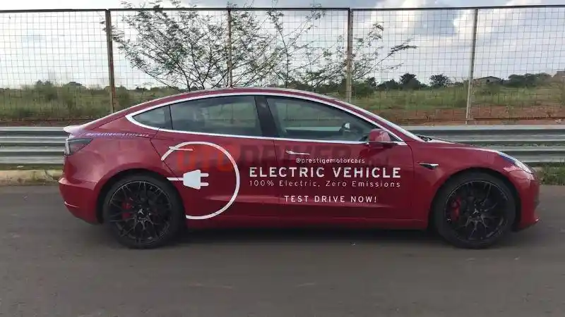 Berita - Goda Pembeli Saat Covid-19, Tesla Turunkan Harga Mobil