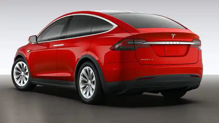 Berita - Meriahkan Imlek, Tesla Hadirkan Model X Spesial Untuk China 