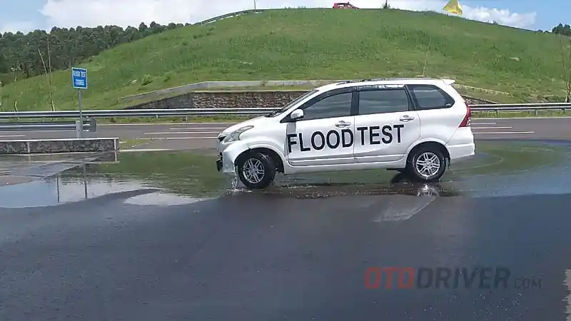 Foto - Mengintip Test Course Milik Daihatsu Indonesia, Eh Ada Honda BR-V (13 FOTO)