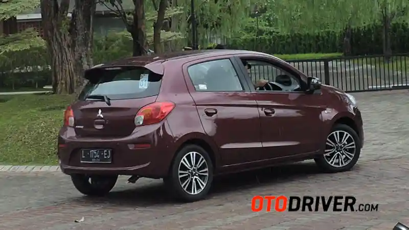 Foto - FIRST DRIVE: Mitsubishi New Mirage Exceed 2016