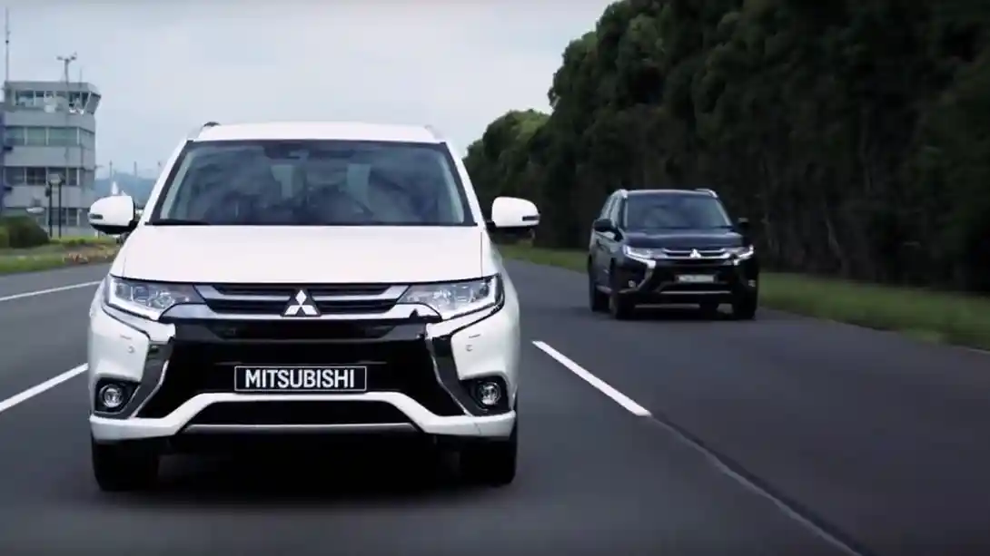 Tips - Mobil Bergetar Saat Kecepatan Tinggi? Mungkin Ini Penyebabnya