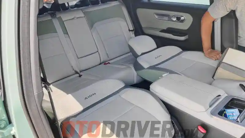 Foto - Mencicipi AION Y Plus, Lintasi 339 Km Tanpa Range Anxiety