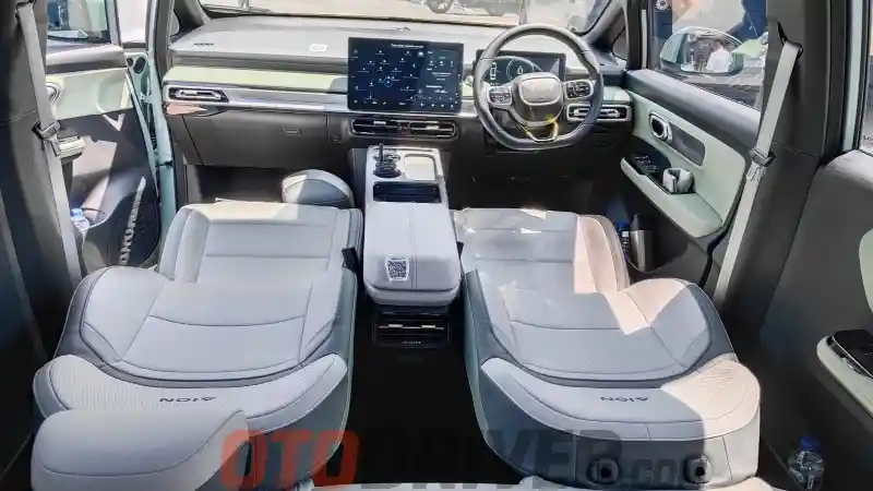 Foto - Mencicipi AION Y Plus, Lintasi 339 Km Tanpa Range Anxiety