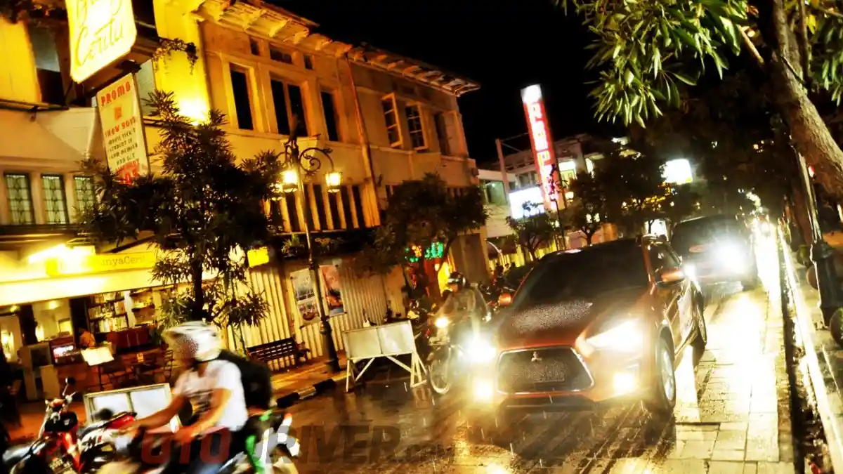 Foto - Penting Untuk Penumpang, Kenali Ciri-Ciri Driver Akan Microsleep