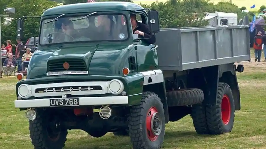 Foto - Thames Trader, Si Legendaris Dari Inggris