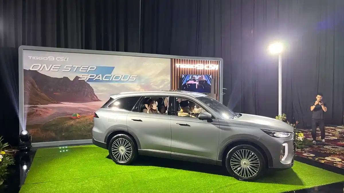 Foto - Chery Tiggo 9 CSH Laris Manis, Sudah Terpesan 400 Unit