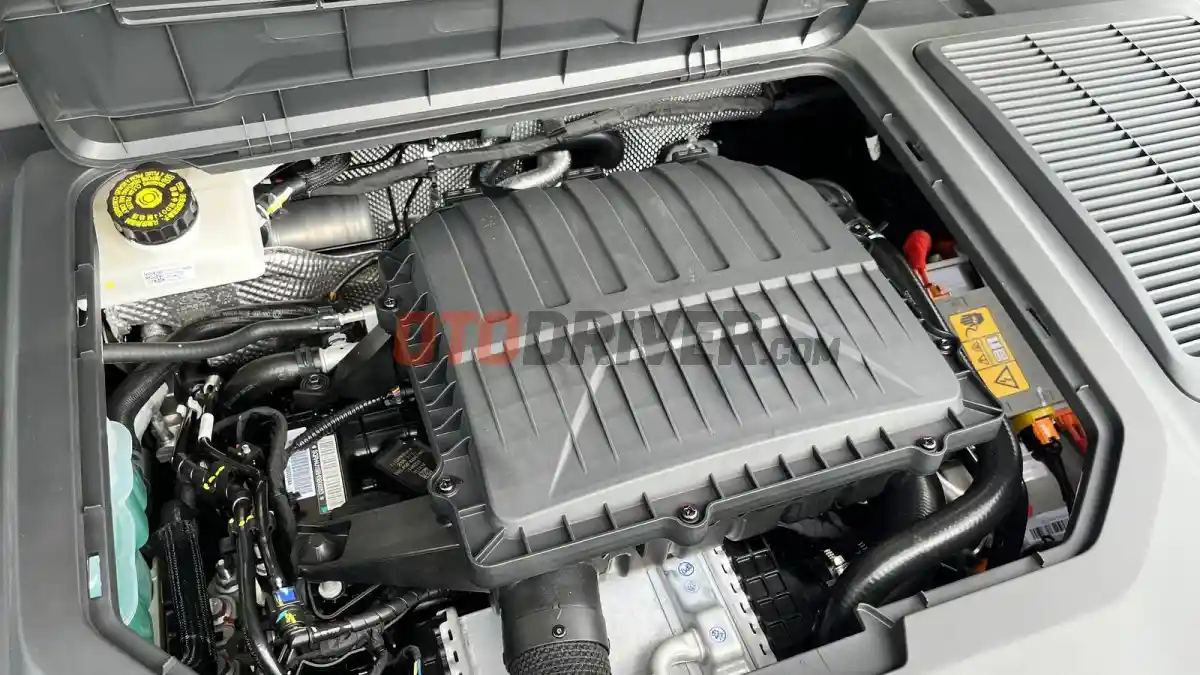 Foto - Plus-Minus Chery Tiggo 8 CSH Alias Plug-in Hybrid