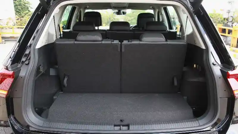 Foto - Sambut HUT RI Ke 76, VW Hadirkan Tiguan The Sport Edition 