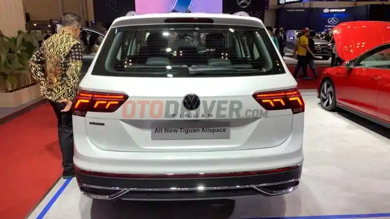 Foto - Mejeng Di GIIAS 2023, Intip Perubahan Tiguan Allspace 