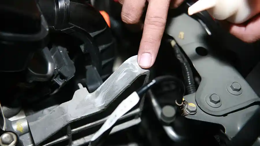 Foto - Langkah Pencegahan dan Cara Mengatasi Mobil Terbakar