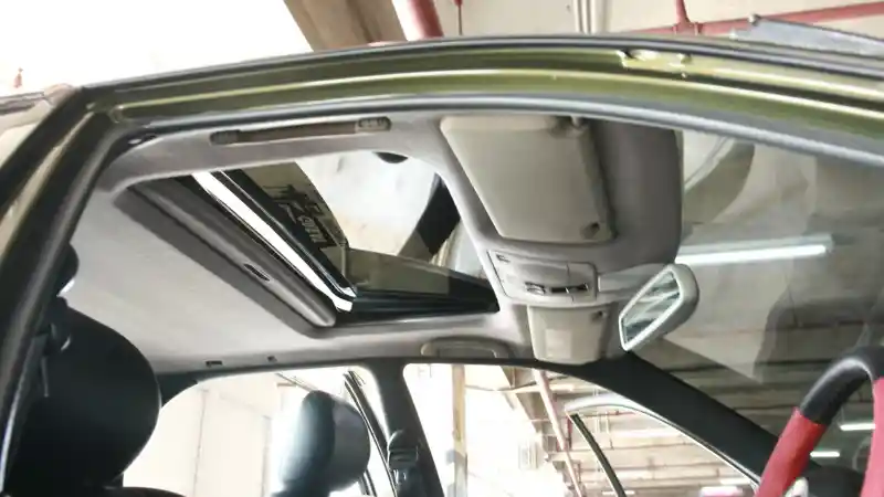 Tips - Tips Merawat Sunroof