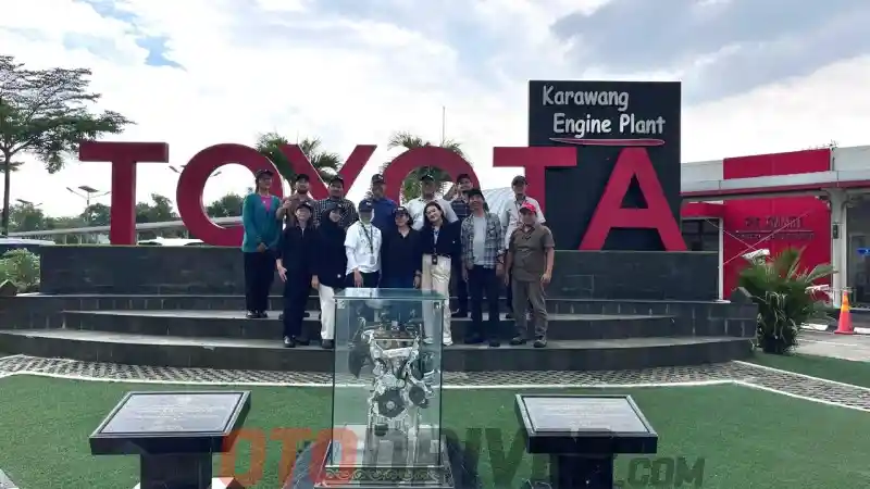 Foto - Otodriver Kunjungi Pabrik Toyota. Plesiran Syarat Ilmu