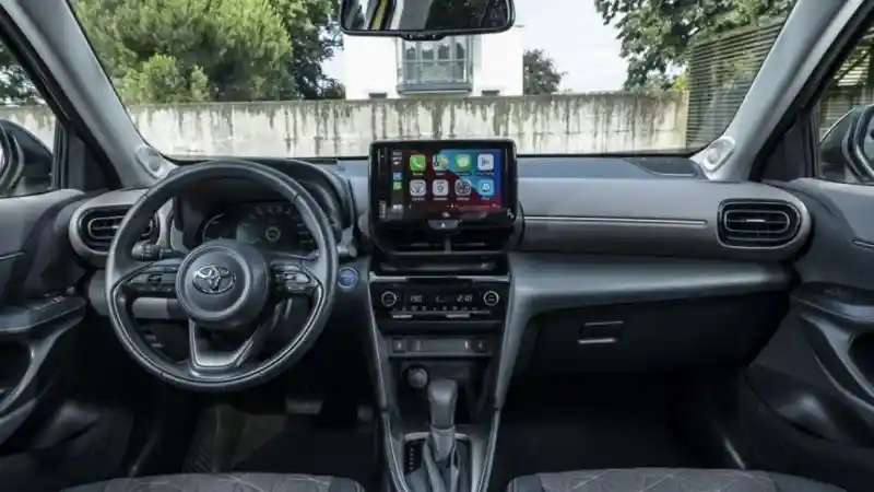 Foto - DNGA Toyota Yaris Cross Vs TNGA Yaris Cross. Senama Tapi Beda Barangnya