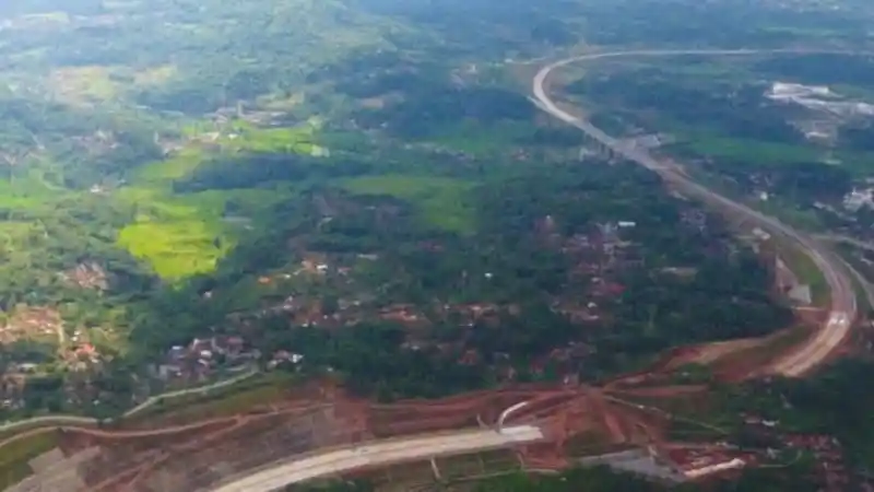 Foto - Tol Cisumdawu Rampung Akhir 2021