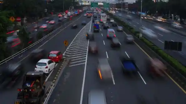 Berita - Menyambut Lebaran, Tarif Tol Diskon Besar