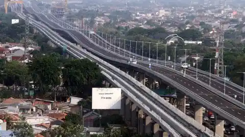 Berita - Takut Macet Di Japek II? Pantau CCTV Jasa Marga Sebelum Melintas 